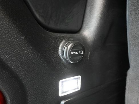 Used 2022 Jeep Wrangler Sport image 42