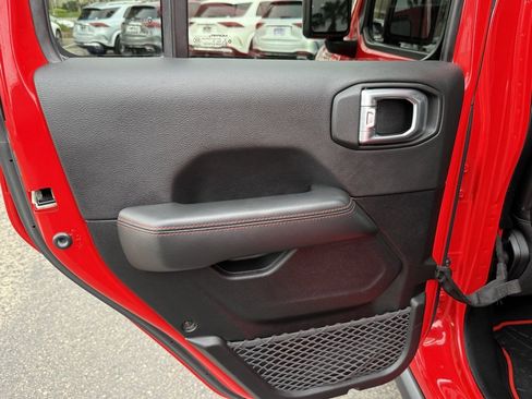 Used 2021 Jeep Wrangler Unlimited Rubicon image 23