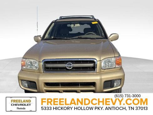Used 2004 Nissan Pathfinder LE Platinum image 6