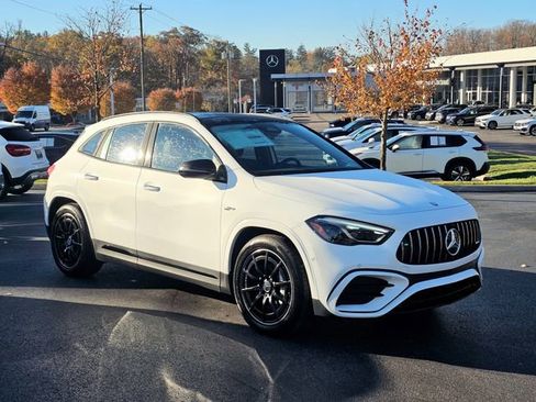 New 2025 Mercedes-Benz GLA 35 AMG 4MATIC image 1