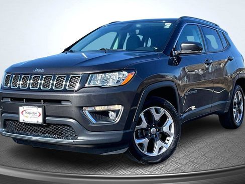 Used 2018 Jeep Compass Limited image 1