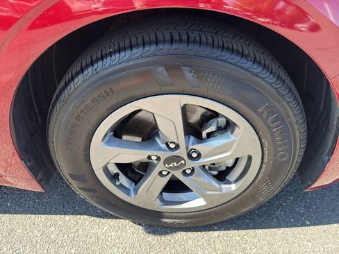 Used 2023 Kia K5 LXS image 33