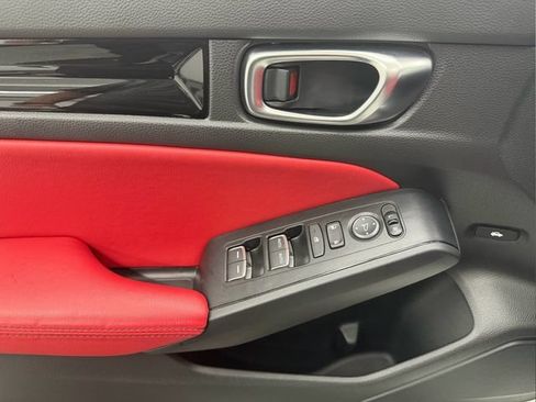 Certified 2025 Honda Civic Sport image 13
