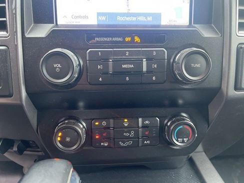 Used 2020 Ford F150 XLT w/ Equipment Group 302A Luxury image 28
