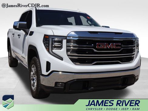 Used 2024 GMC Sierra 1500 SLT AWD/4WD image 6