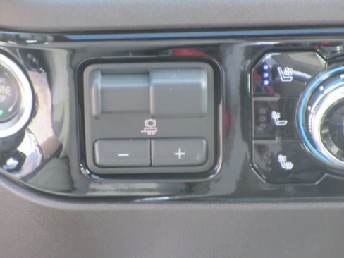 New 2026 GMC Sierra 1500 SLT w/ SLT Premium Plus Package image 23