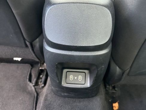 Used 2024 Hyundai Elantra SE FWD image 9
