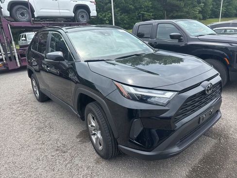 Used 2024 Toyota RAV4 XLE FWD image 2
