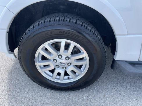 Used 2012 Ford Expedition XLT RWD image 35