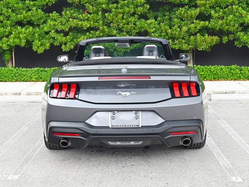 Used 2024 Ford Mustang Premium RWD image 5