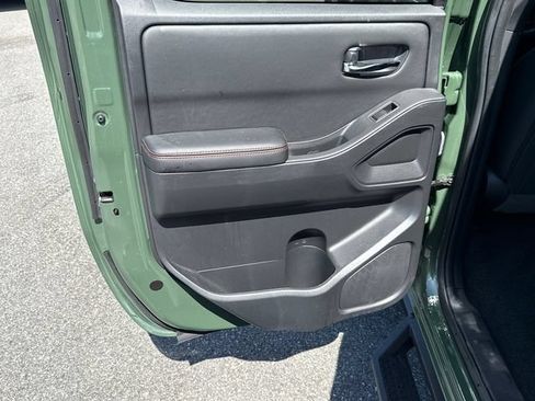 Used 2025 Nissan Frontier Pro-X RWD image 21