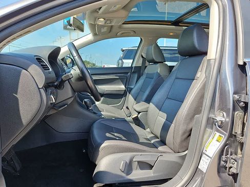 Used 2014 Volkswagen Jetta TDI FWD image 12