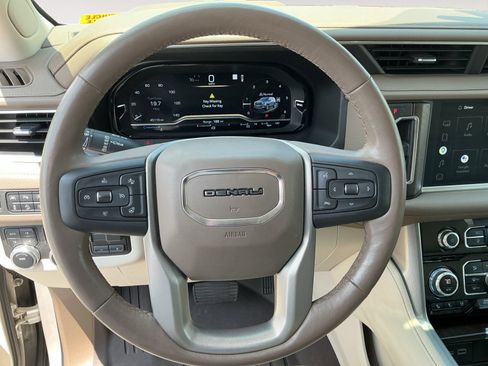 Used 2022 GMC Yukon Denali w/ Max Trailering Package AWD/4WD image 12
