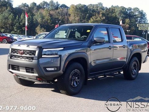 New 2026 Nissan Frontier PRO-4X w/ Pro-4x Convenience Package image 3