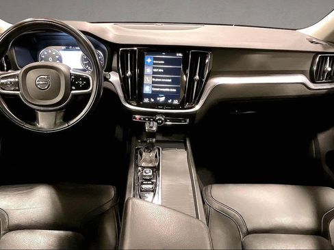 Used 2020 Volvo V60 T5 Cross Country w/ Protection Package Premier image 7