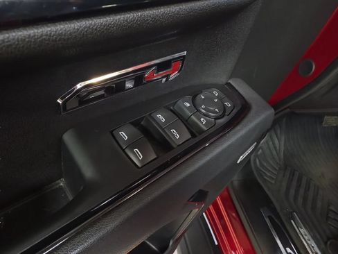 Used 2025 GMC Sierra 1500 AT4 w/ AT4 Premium Package AWD/4WD image 14