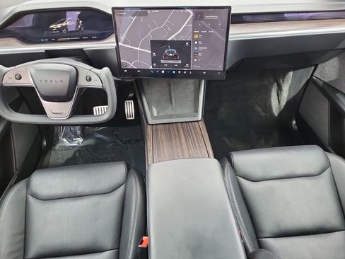 Used 2023 Tesla Model X image 13