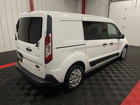 Used 2016 Ford Transit Connect XLT image 4