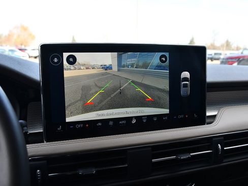 Used 2023 Lincoln Corsair Standard image 26