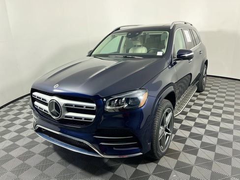 Used 2022 Mercedes-Benz GLS 450 4MATIC image 7