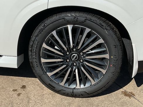 New 2026 Nissan Armada Platinum Reserve image 8