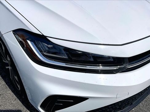 Used 2025 Volkswagen Jetta Sport image 32