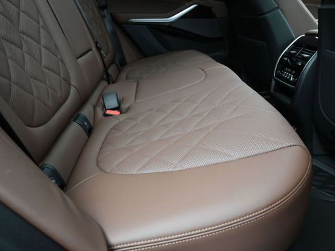 New 2026 BMW X5 sDrive40i image 23