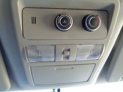 Used 2019 Nissan NV 3500 SL RWD image 66