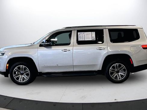 Certified 2024 Jeep Wagoneer Series II image 6