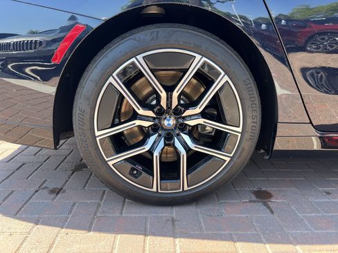 Certified 2024 BMW 760i xDrive AWD/4WD image 13