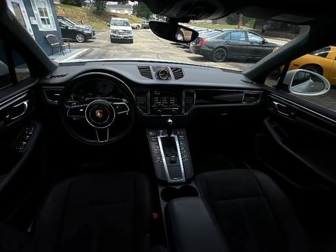 Used 2015 Porsche Macan S AWD/4WD image 14