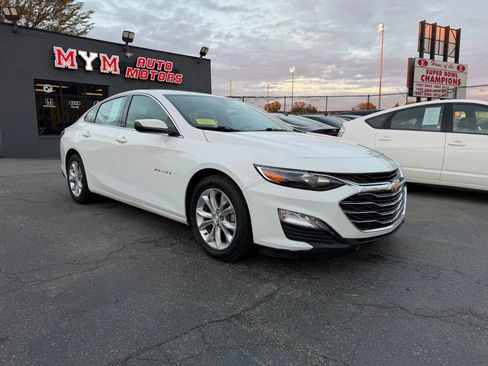 Used 2021 Chevrolet Malibu LT image 1