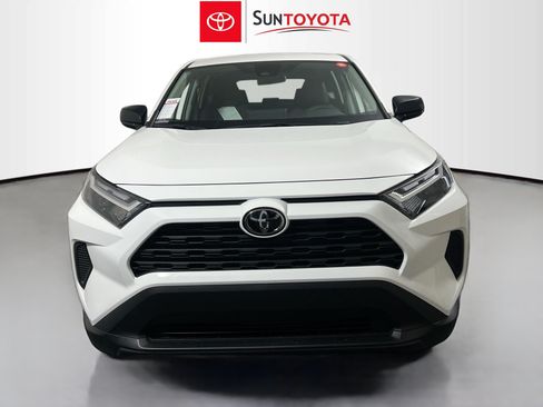 Used 2025 Toyota RAV4 LE FWD image 10