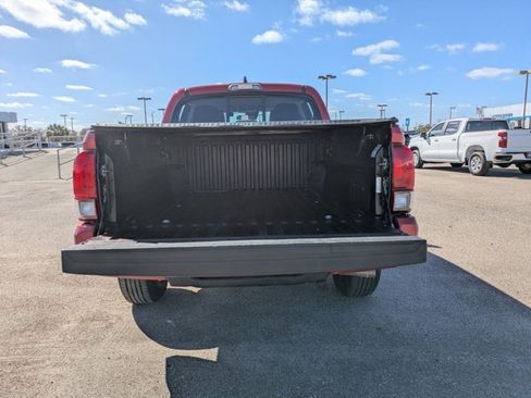 Used 2020 Toyota Tacoma SR w/ SR Convenience Package image 6