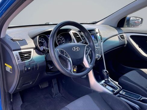 Used 2017 Hyundai Elantra GT FWD image 14