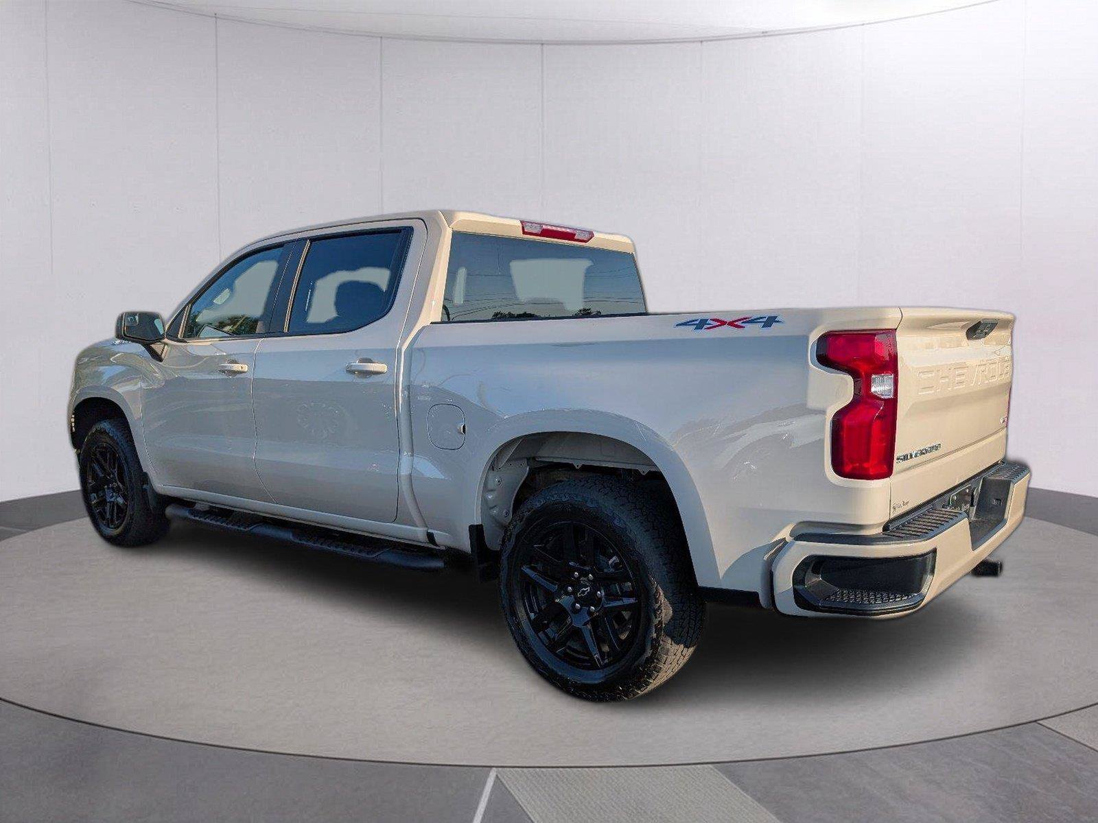 Used 2026 Chevrolet Silverado 1500 RST w/ RST Select Package AWD/4WD image 5