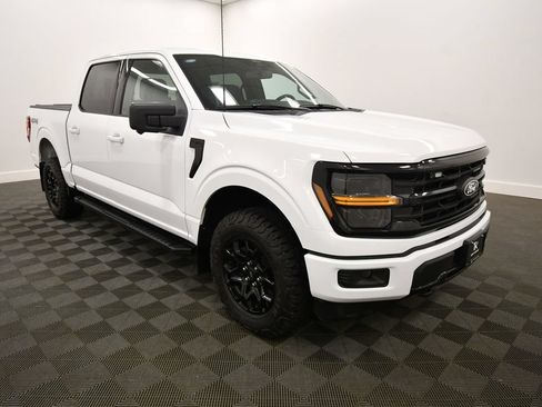 Used 2024 Ford F150 XLT w/ XLT Black Appearance Package AWD/4WD image 10