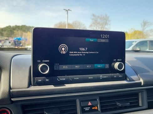 Certified 2024 Honda Pilot Sport image 20