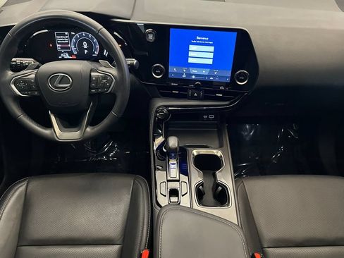 Certified 2025 Lexus NX 250 FWD w/ Accessory Package (A2) image 13