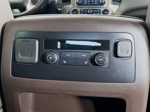 Used 2020 GMC Yukon Denali RWD image 26