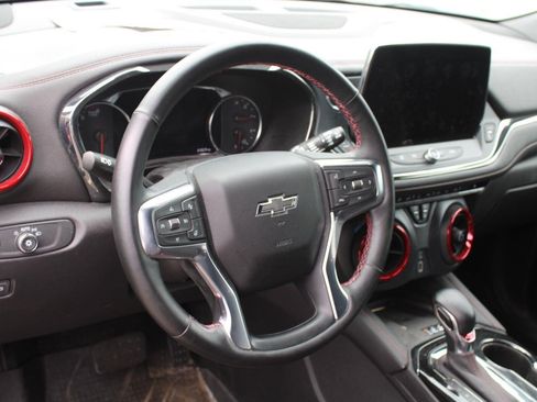 Used 2024 Chevrolet Blazer RS FWD image 8