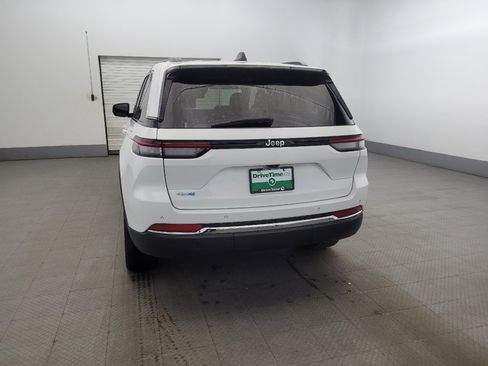 Used 2022 Jeep Grand Cherokee Limited 4xe image 6