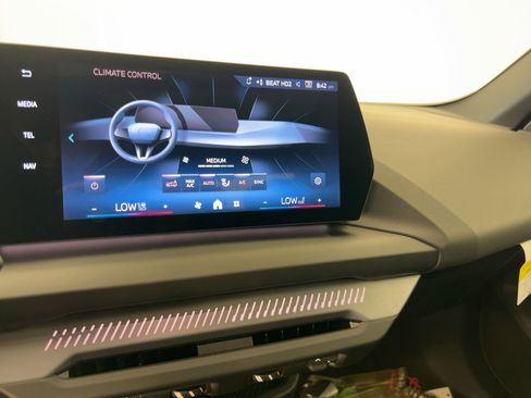 Used 2026 BMW 228i xDrive 228 xDrive w/ Technology Package image 23