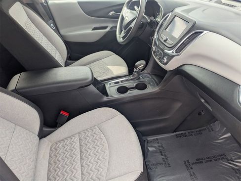 Used 2022 Chevrolet Equinox LT image 27