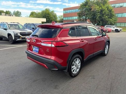 Used 2022 Toyota Corolla Cross LE w/ Moonroof Package AWD/4WD image 6
