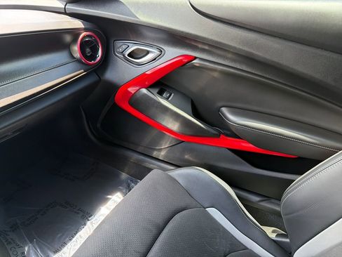 Used 2021 Chevrolet Camaro LT RWD image 31