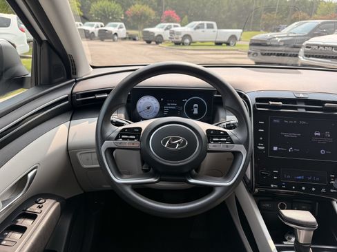 Used 2024 Hyundai Tucson SEL FWD image 25