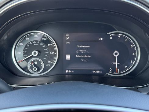 Used 2025 Genesis GV70 2.5T AWD/4WD image 35