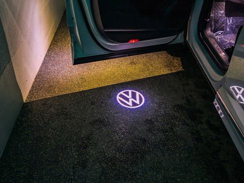 Used 2023 Volkswagen Atlas SEL Premium image 29