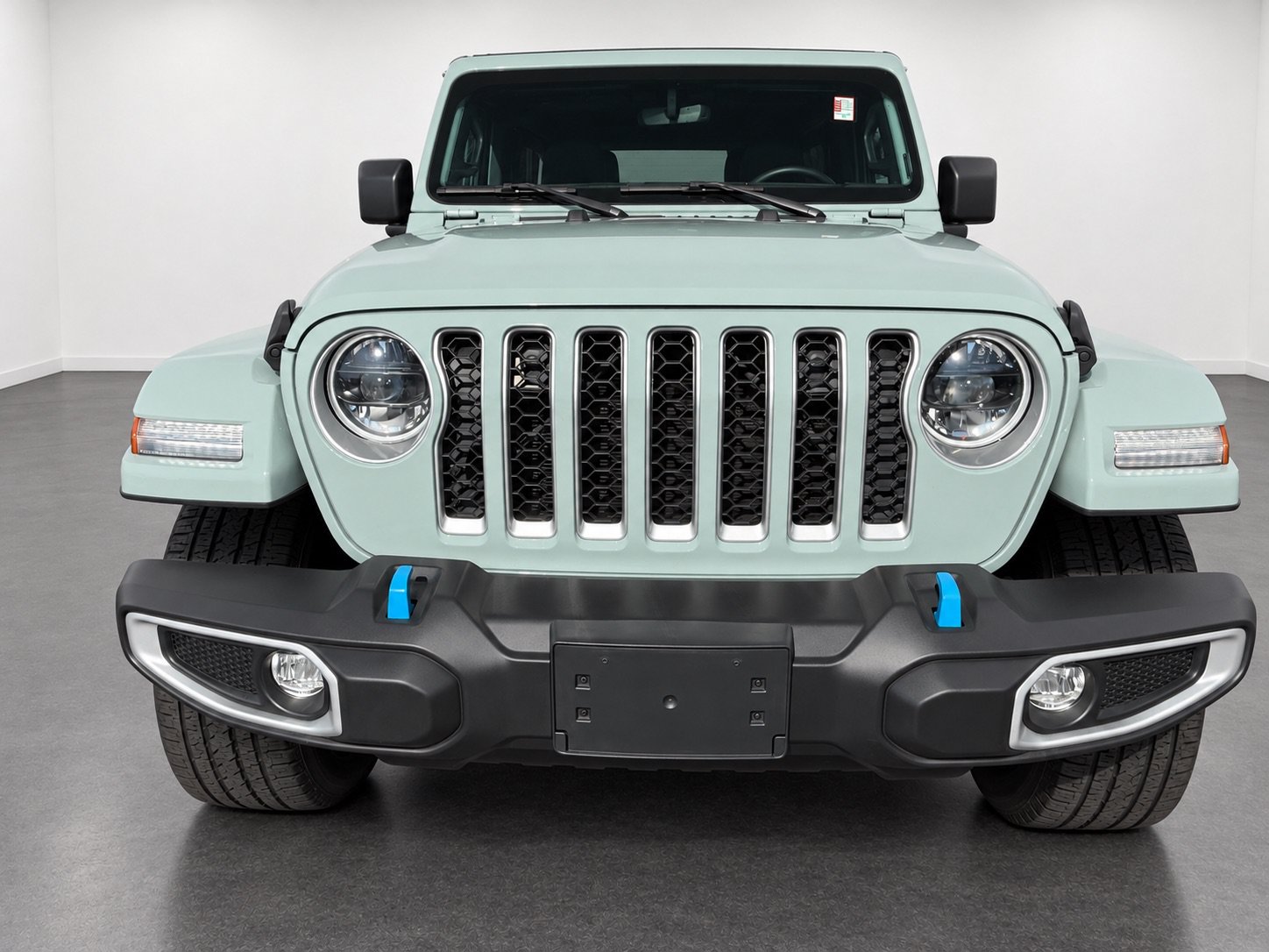 Used 2023 Jeep Wrangler Unlimited Sahara w/ Cold Weather Group AWD/4WD image 17